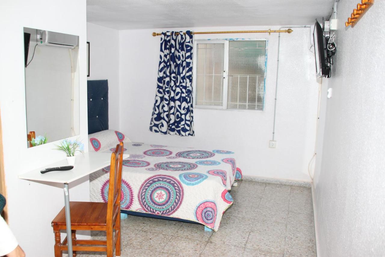 Pension La Lambra Azul Alicante Exteriér fotografie
